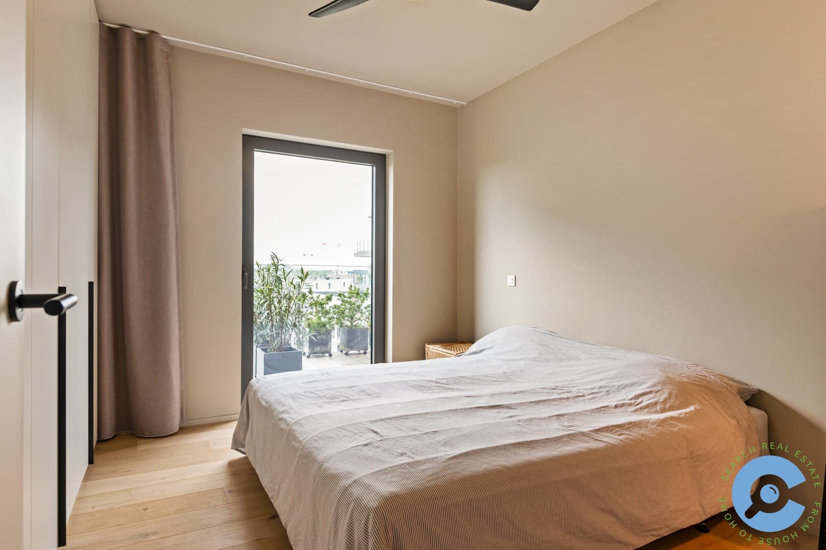 Recent appartement met 2 slaapkamers en terras! 10