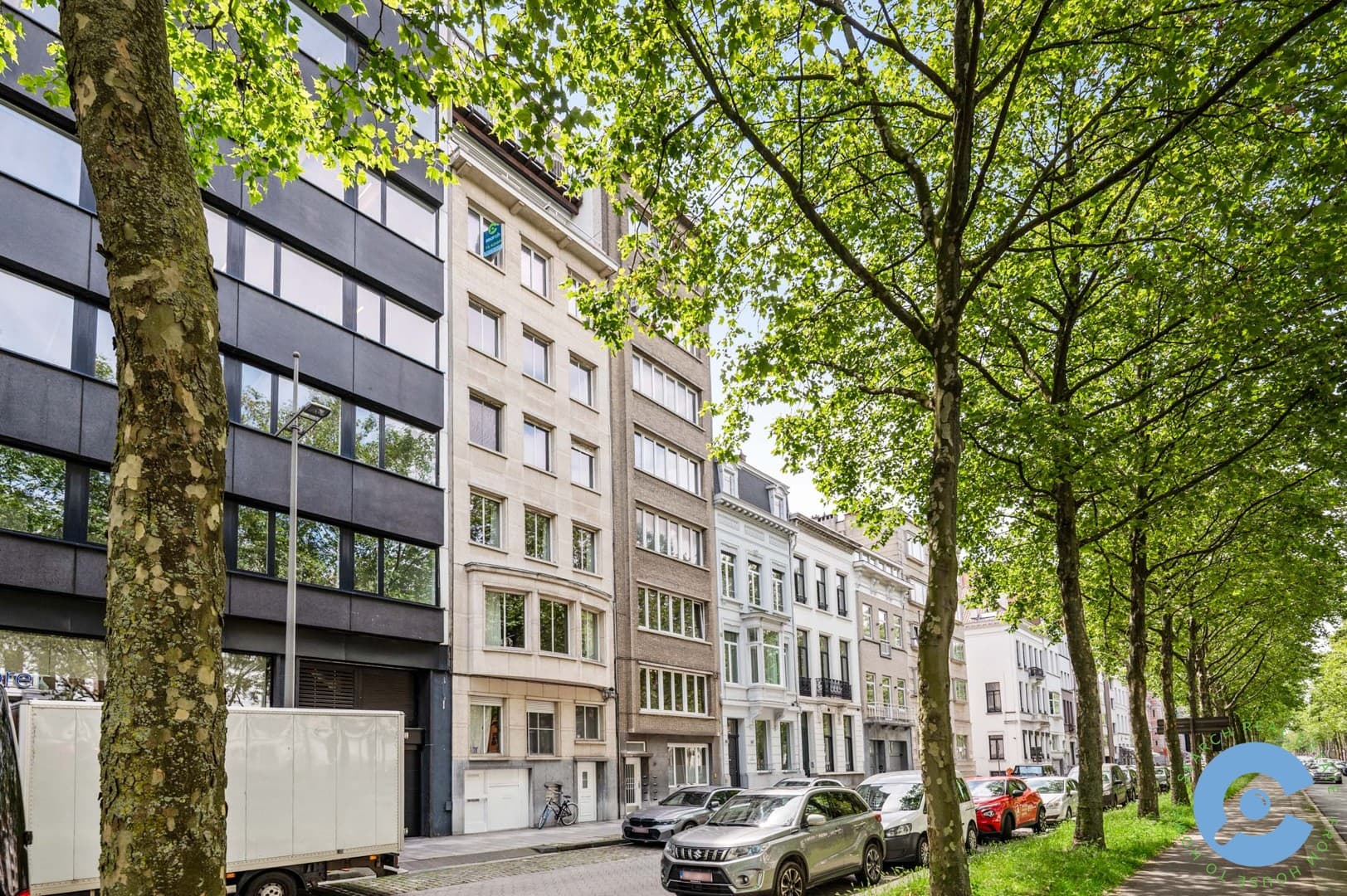 Gerenoveerd appartement met 2 slpk en terras! 15