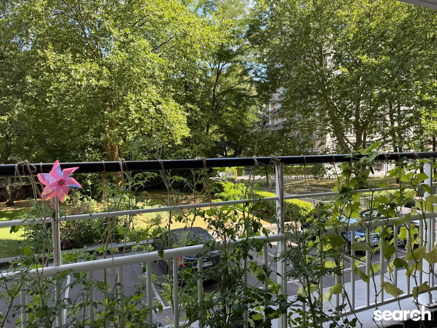 Ruim appartement met 2 slaapkamers en terras! 10