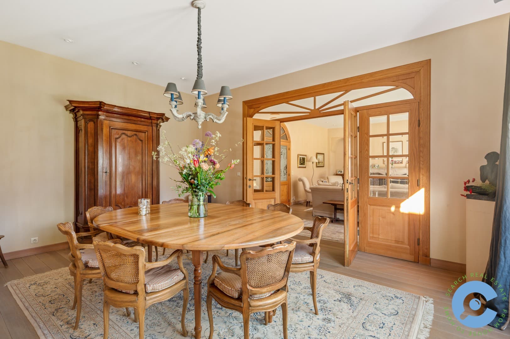 Exclusieve villa met parktuin en zwembad 12