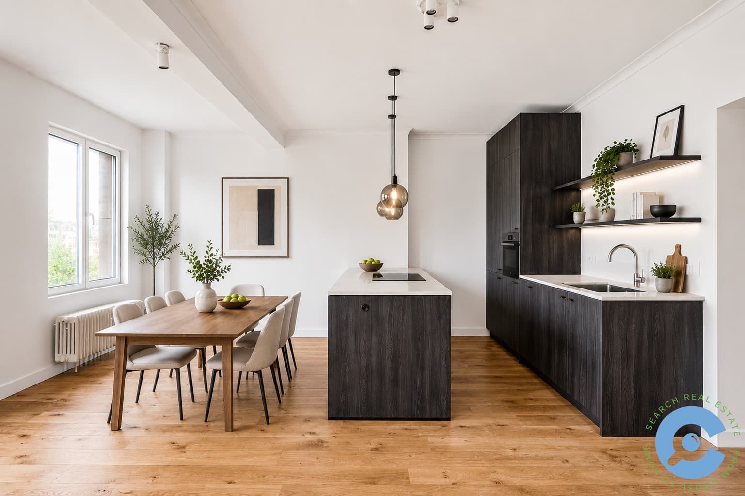 Gerenoveerd appartement met 2 slpk en terras! 4