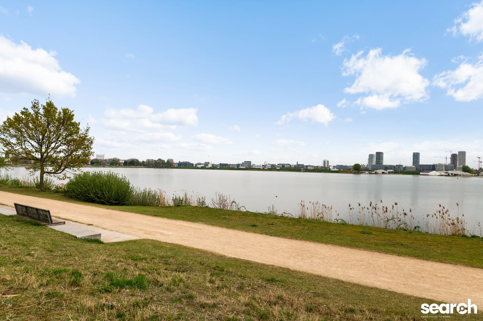 Energiezuinig 2 slaapkamer appartement met terras. 9