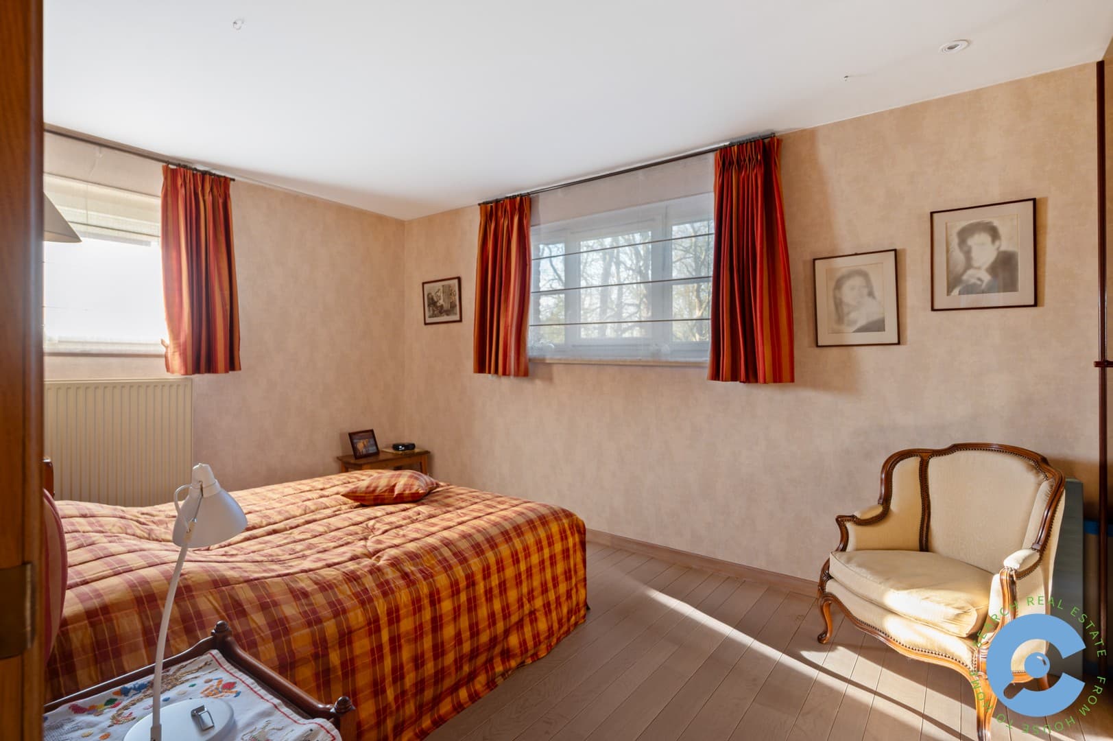 Exclusieve villa met parktuin en zwembad 28